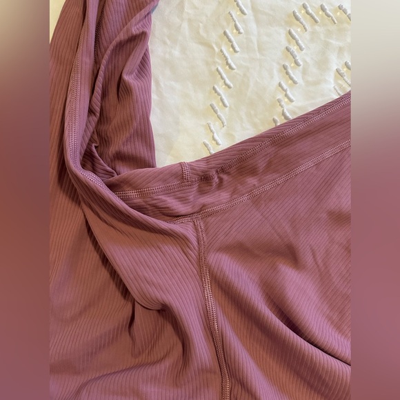 Lululemon Align Ribbed High-Rise Pant 28"
Velvet Dust - Picture 7 of 8